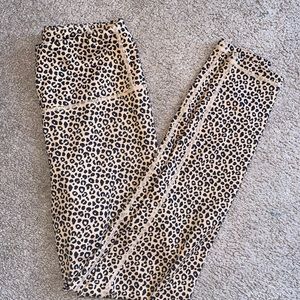 Cheetah print leggings